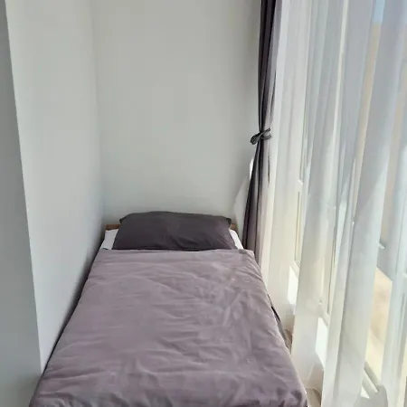 Private In Saphire