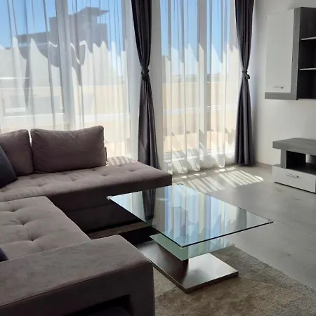 Private In Saphire *
